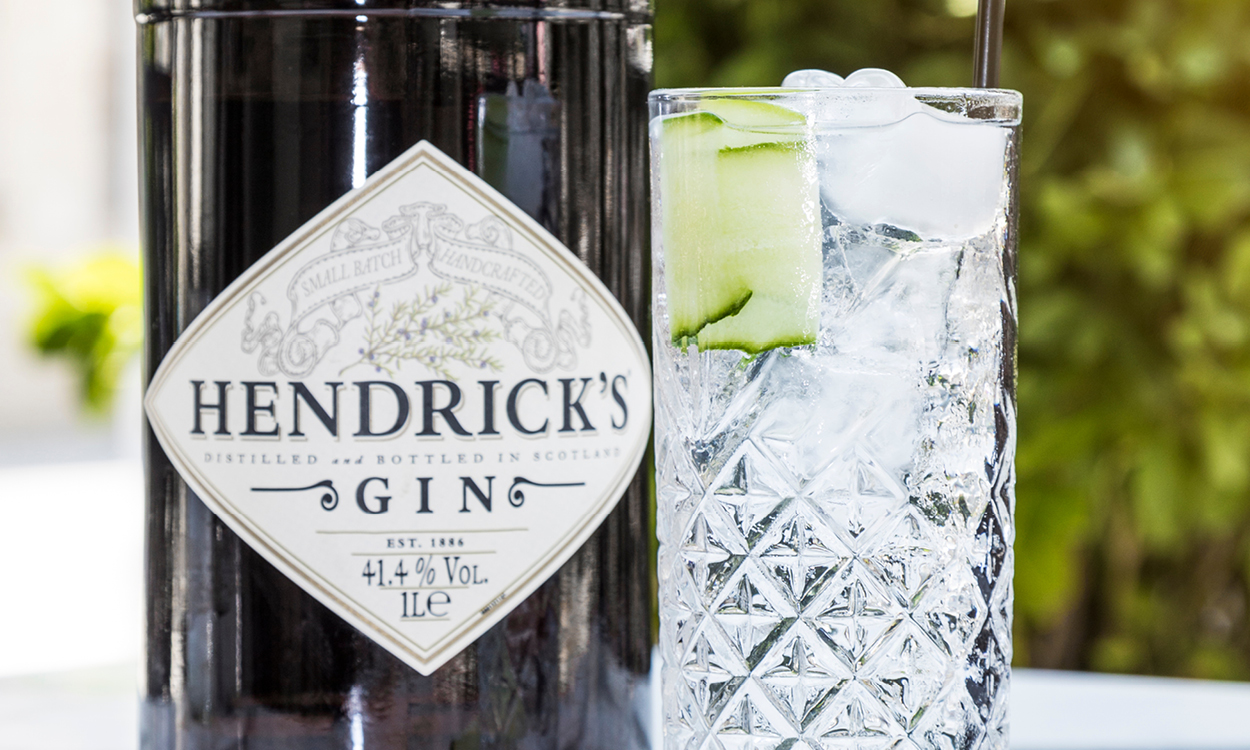 GIN-Cocktail-Recipe-Images-Hendricks-Gallery.jpg